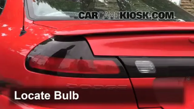 1996 Dodge Avenger ES 2.5L V6 Éclairage Feu stop (remplacer ampoule)